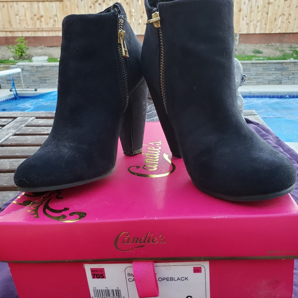 Candies sueded black booties